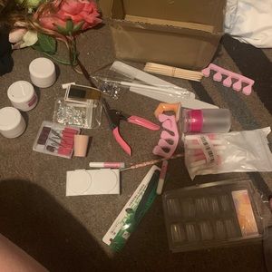 Large nail kit has everything u need and I’ll sale it for 13 with drill 20 new